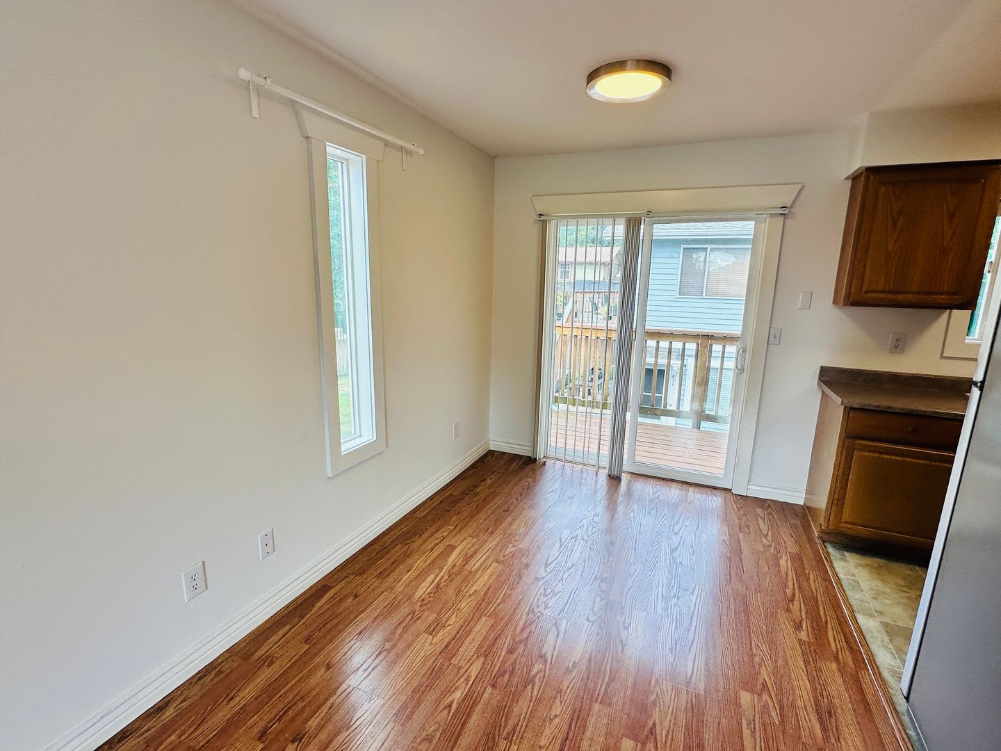 Charming & Cozy Camas Duplex – photo 3