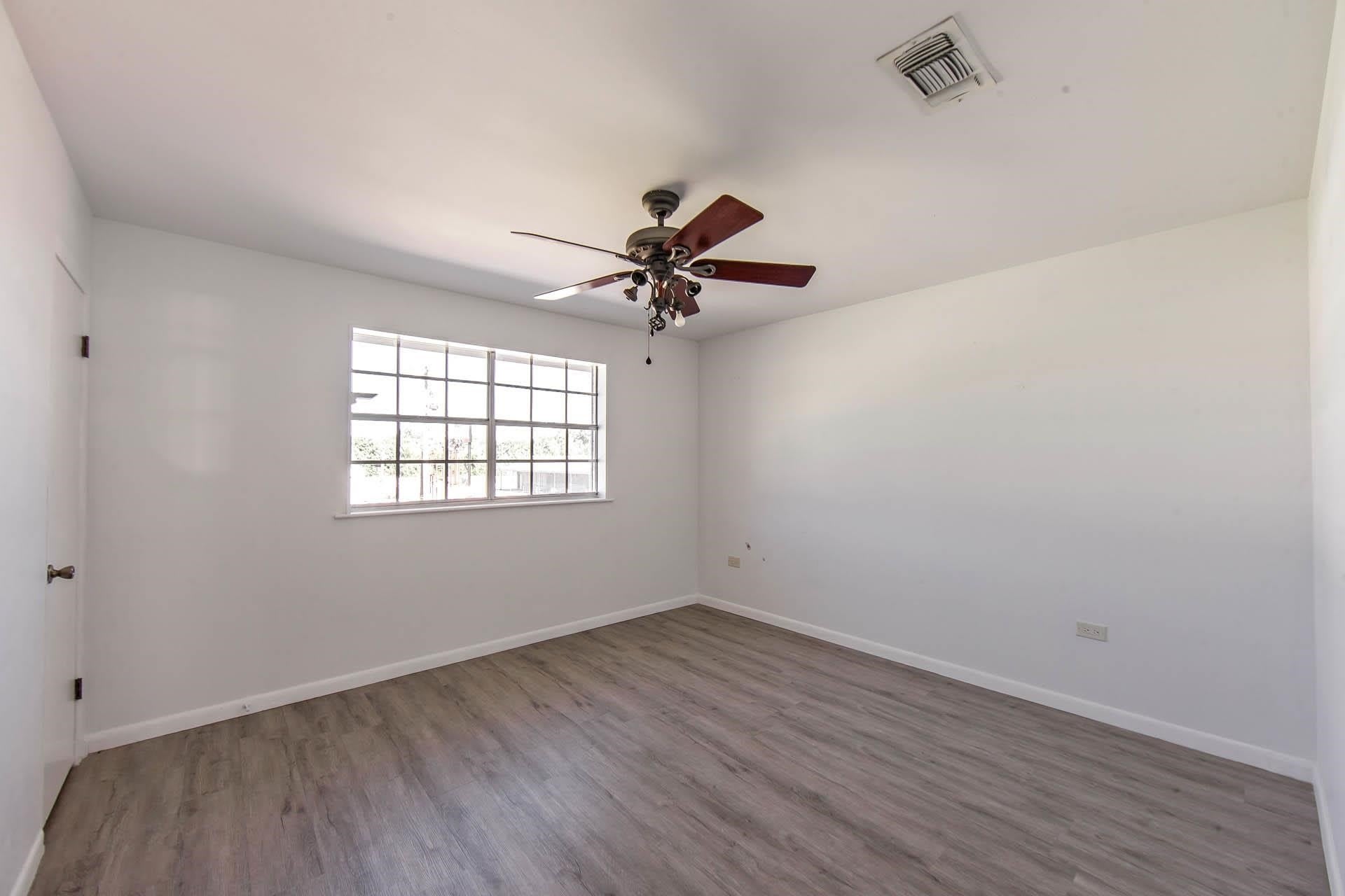 2121 Bayou Black Dr – photo 5