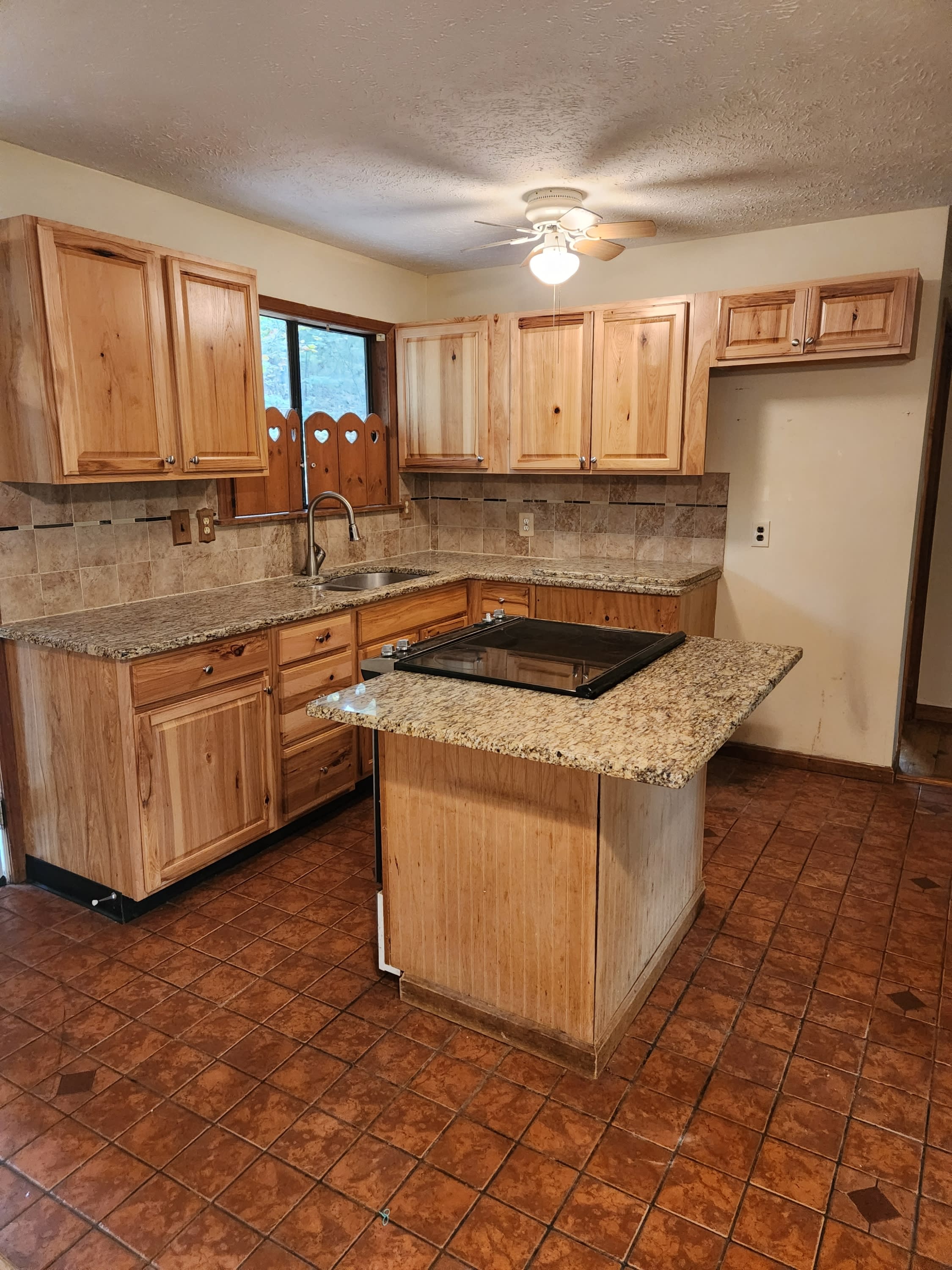 284 Tall Pine Lane, Gerrardstown, WV 25420 – photo 3
