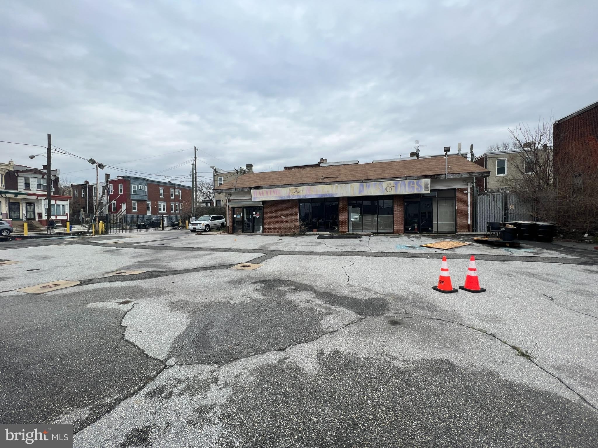 5239 49 Baltimore Avenue – photo 1