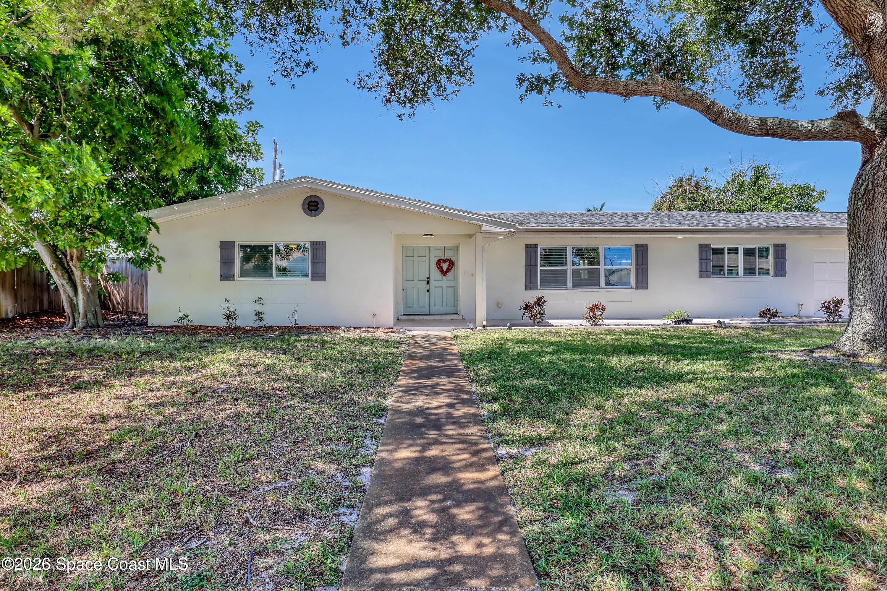 580 Pine Tree Drive – photo 3
