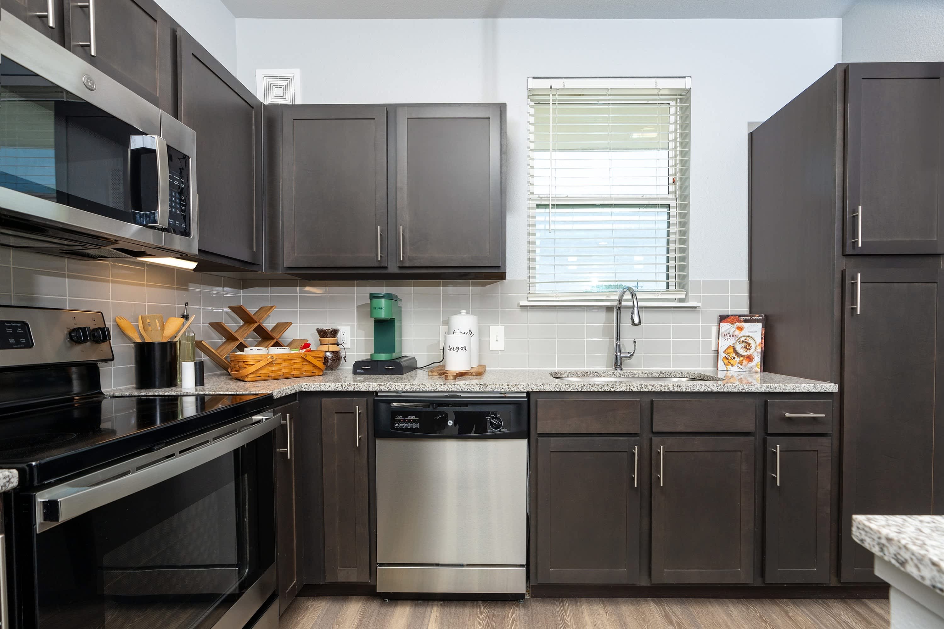 Sage Stone Oak 62+ Active Adult – photo 5