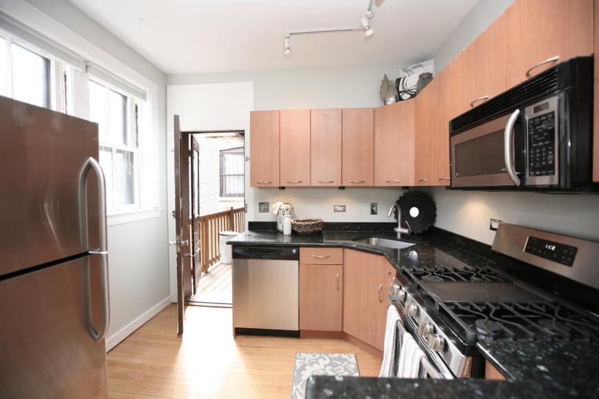 438 W Surf Street – photo 3