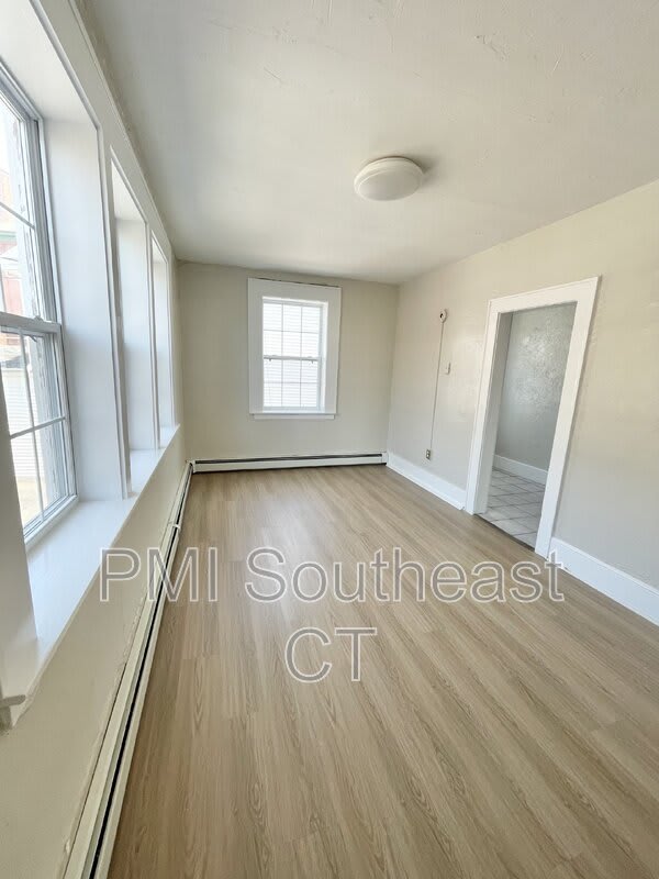 92 Truman St – photo 1
