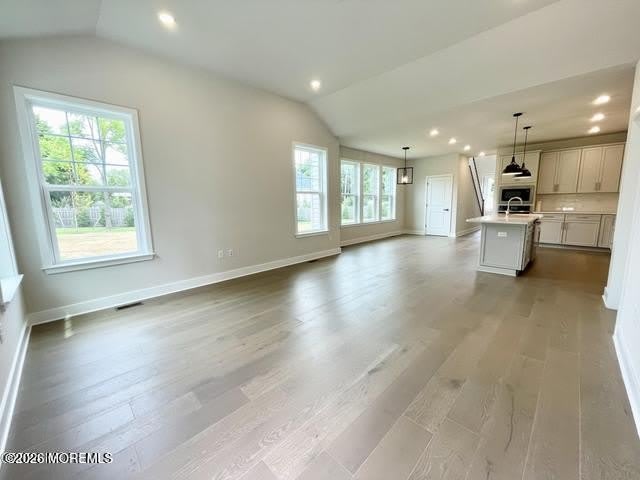 1 Beach Court – photo 3