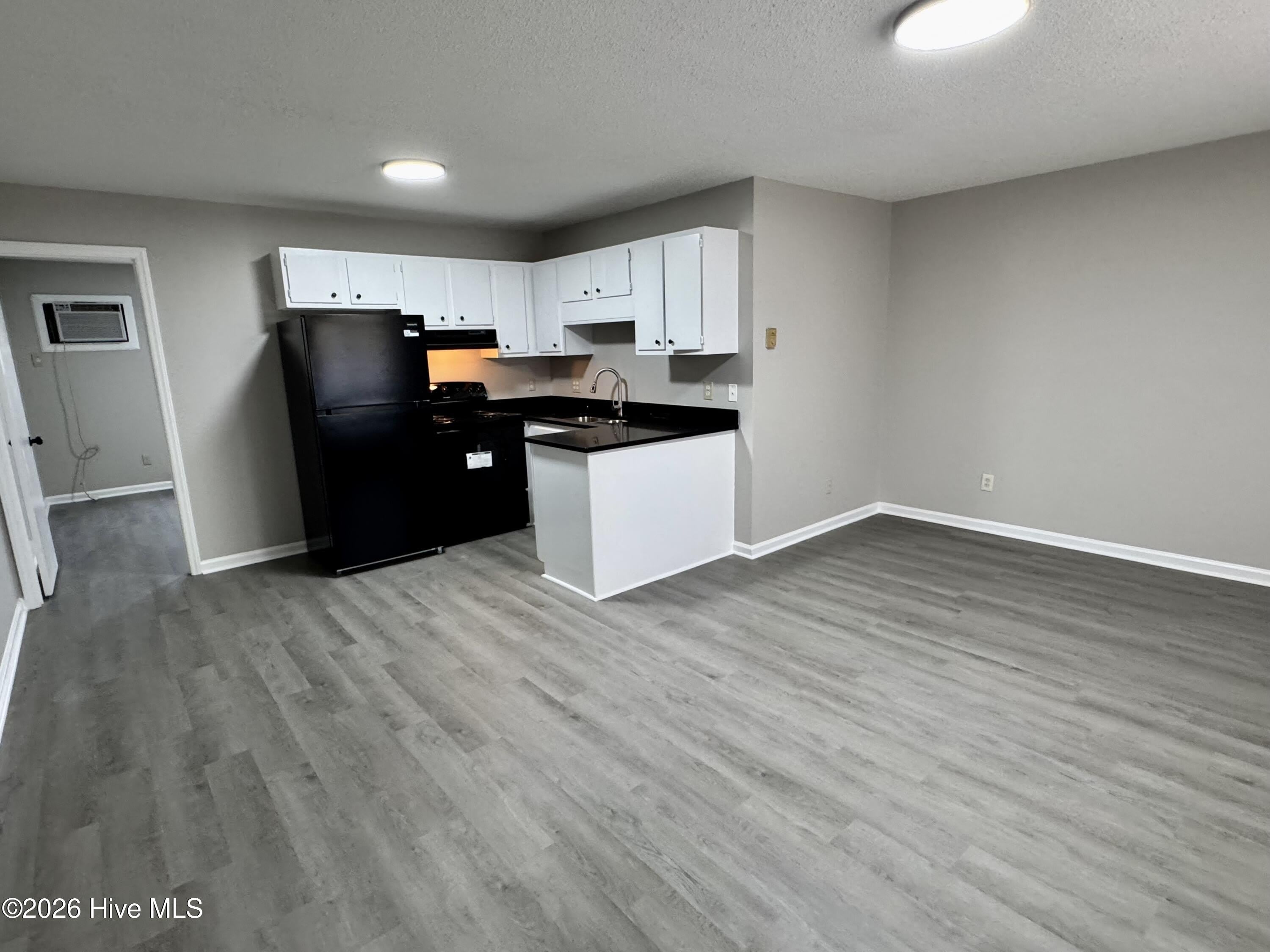 3211 Summer Place – photo 3