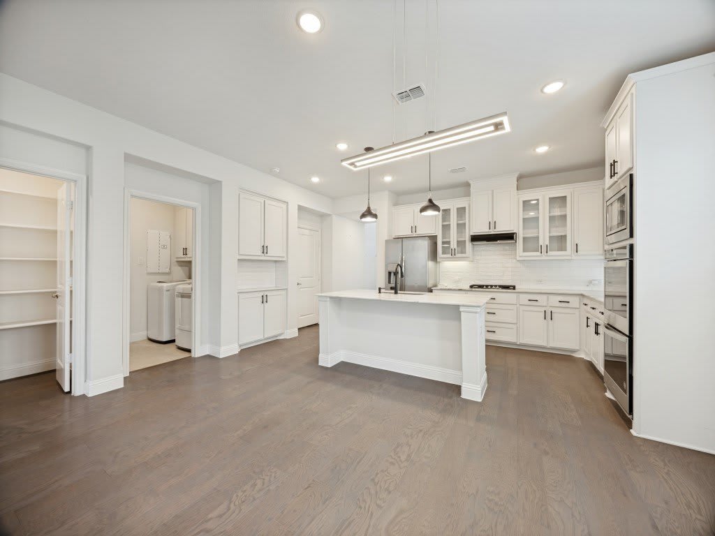 808 Mathew Drive – photo 3