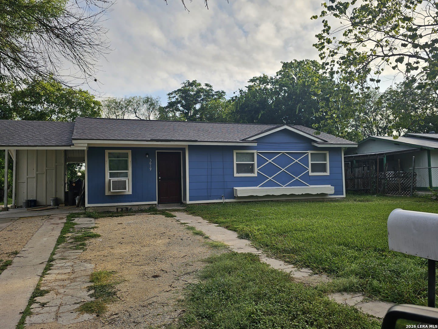 5619 Stonybrook Dr – photo 2