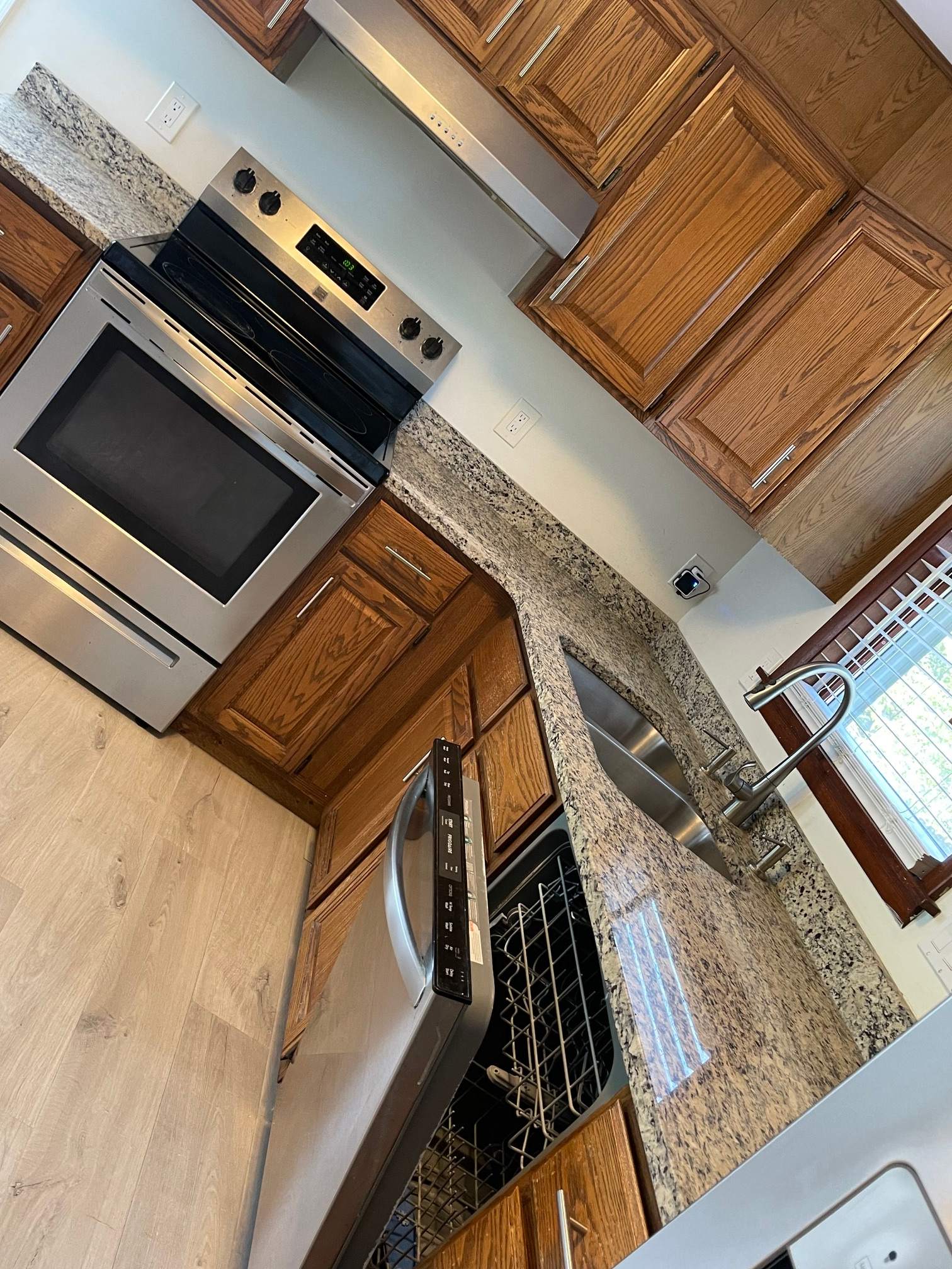 246 1st Ave – photo 3