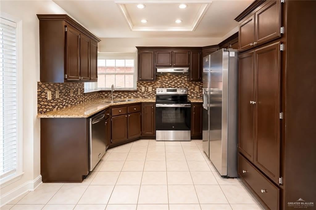 2302 Brock Street – photo 5