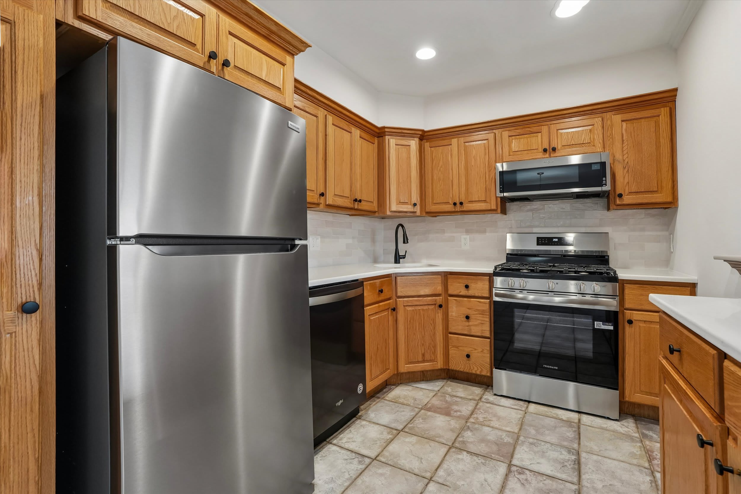 9168 Ellie Dr – photo 3