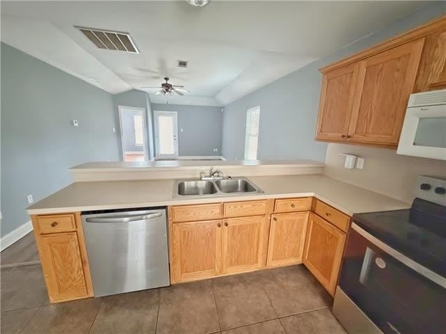 14234 WOODLANDS Drive – photo 4
