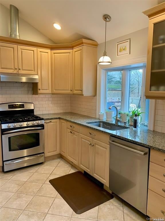 6 Lynn Court – photo 5
