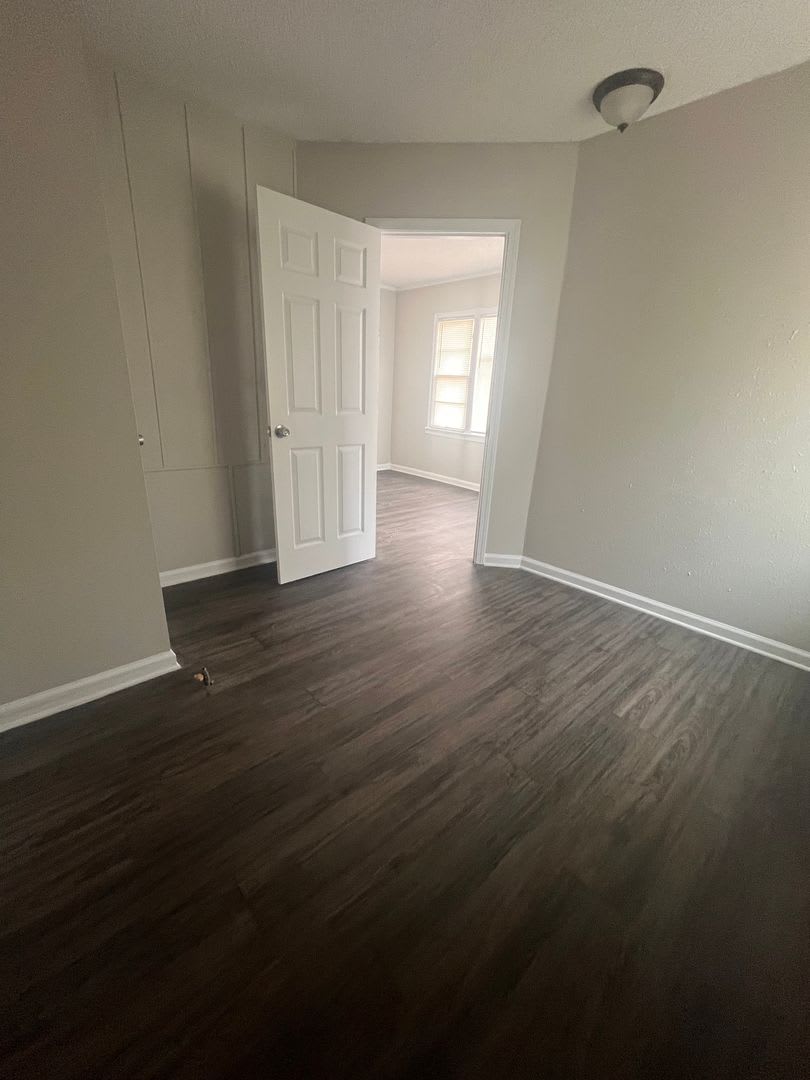 Newly Renovated Unit in Heart of Memphis – photo 4