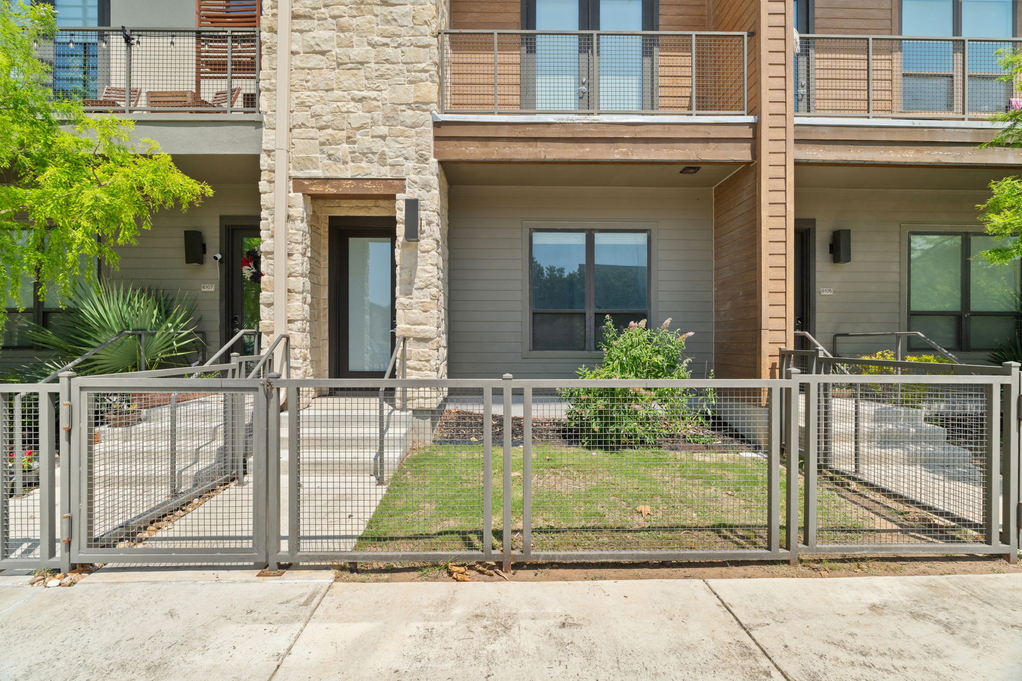 1623 Interstate 35 Frontage Road 1 – photo 3