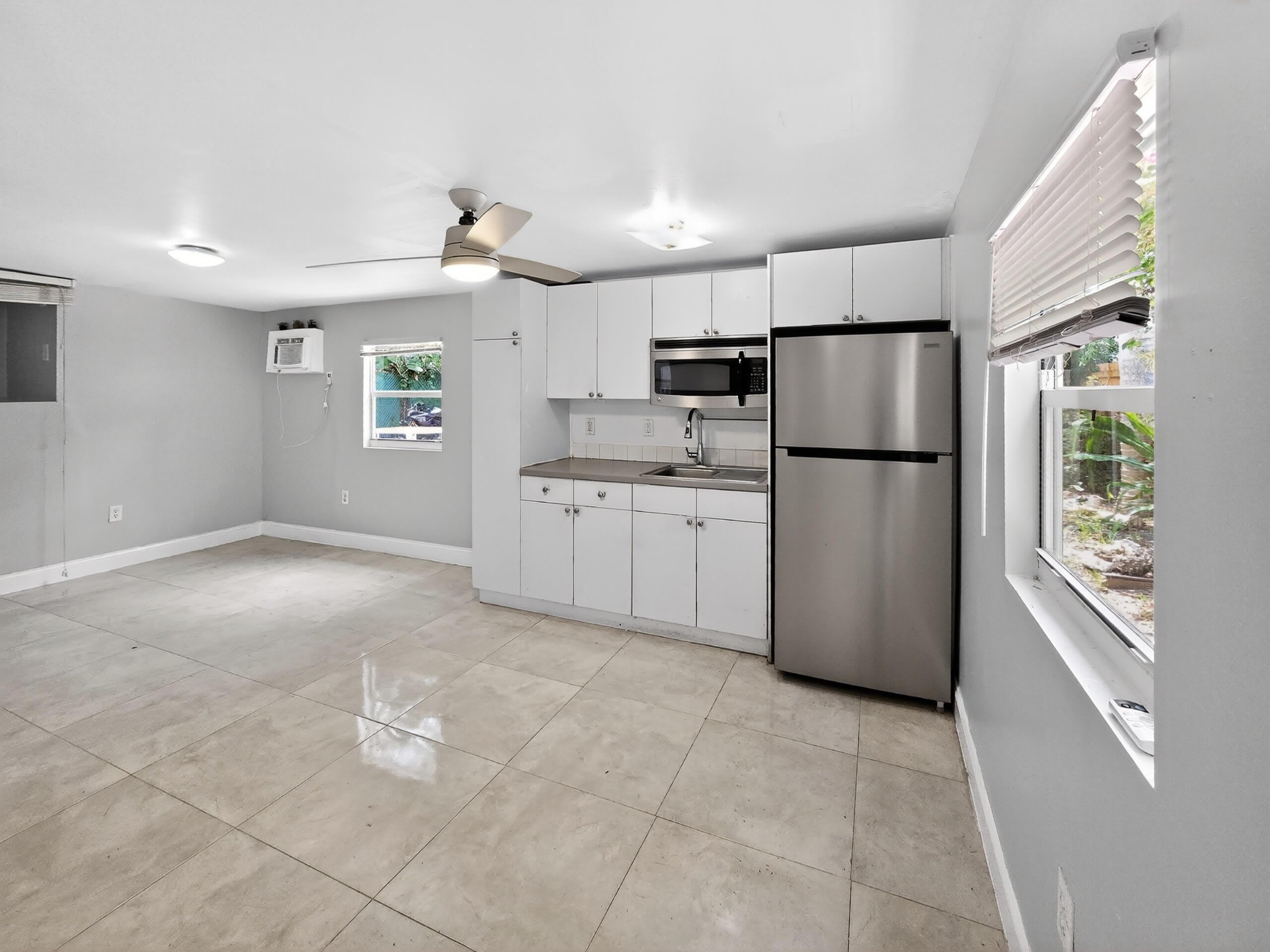 2426 Ne 184Th Street – photo 3