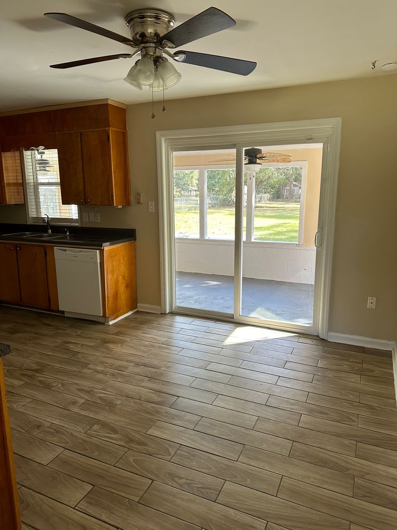 FOR RENT – photo 3