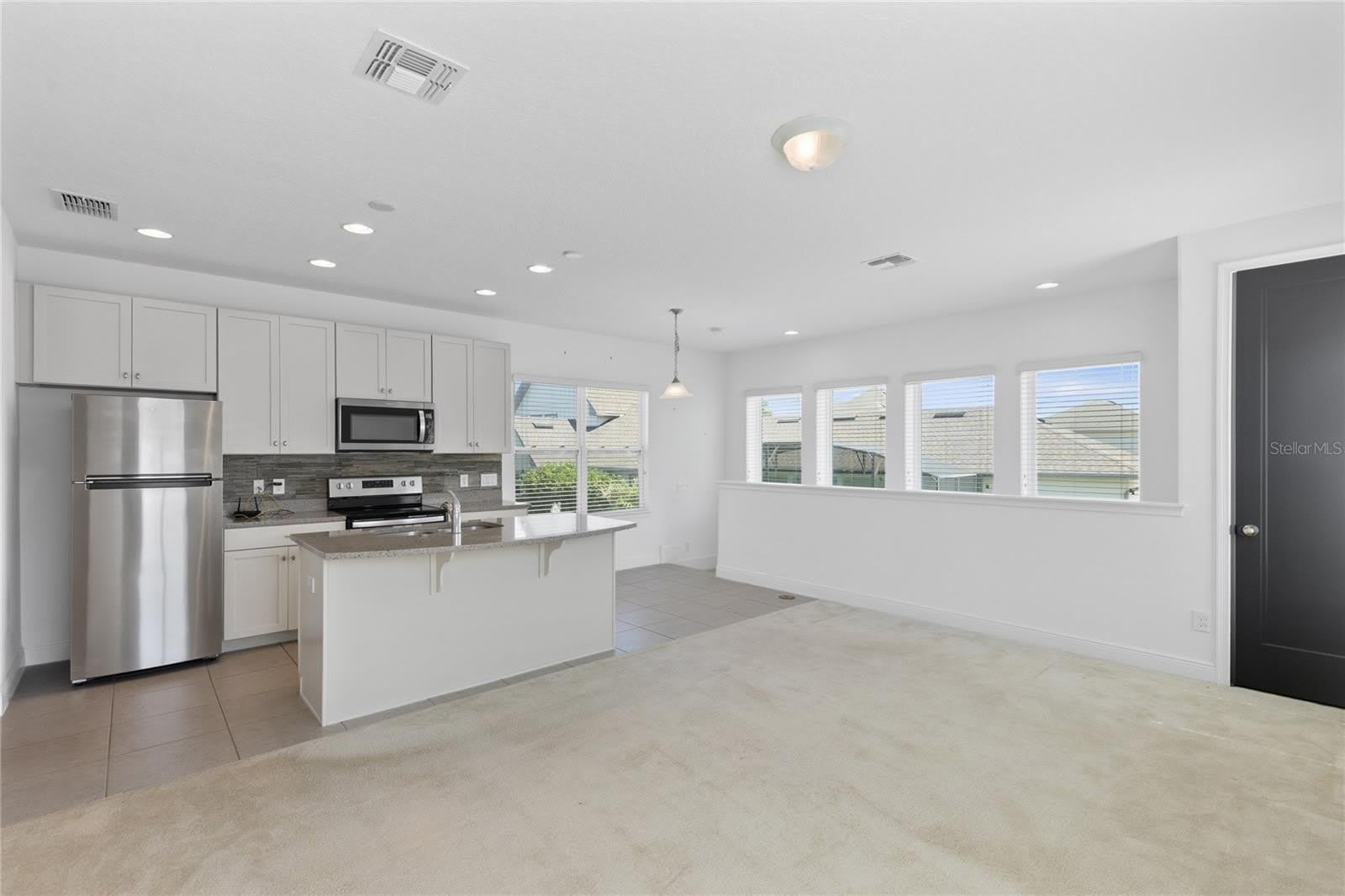 13153 LESSING Avenue – photo 3