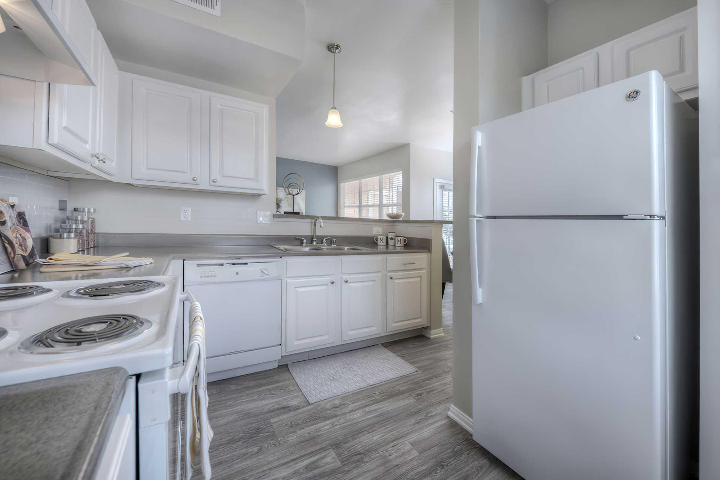 Manzanita Gate Apartments – photo 1