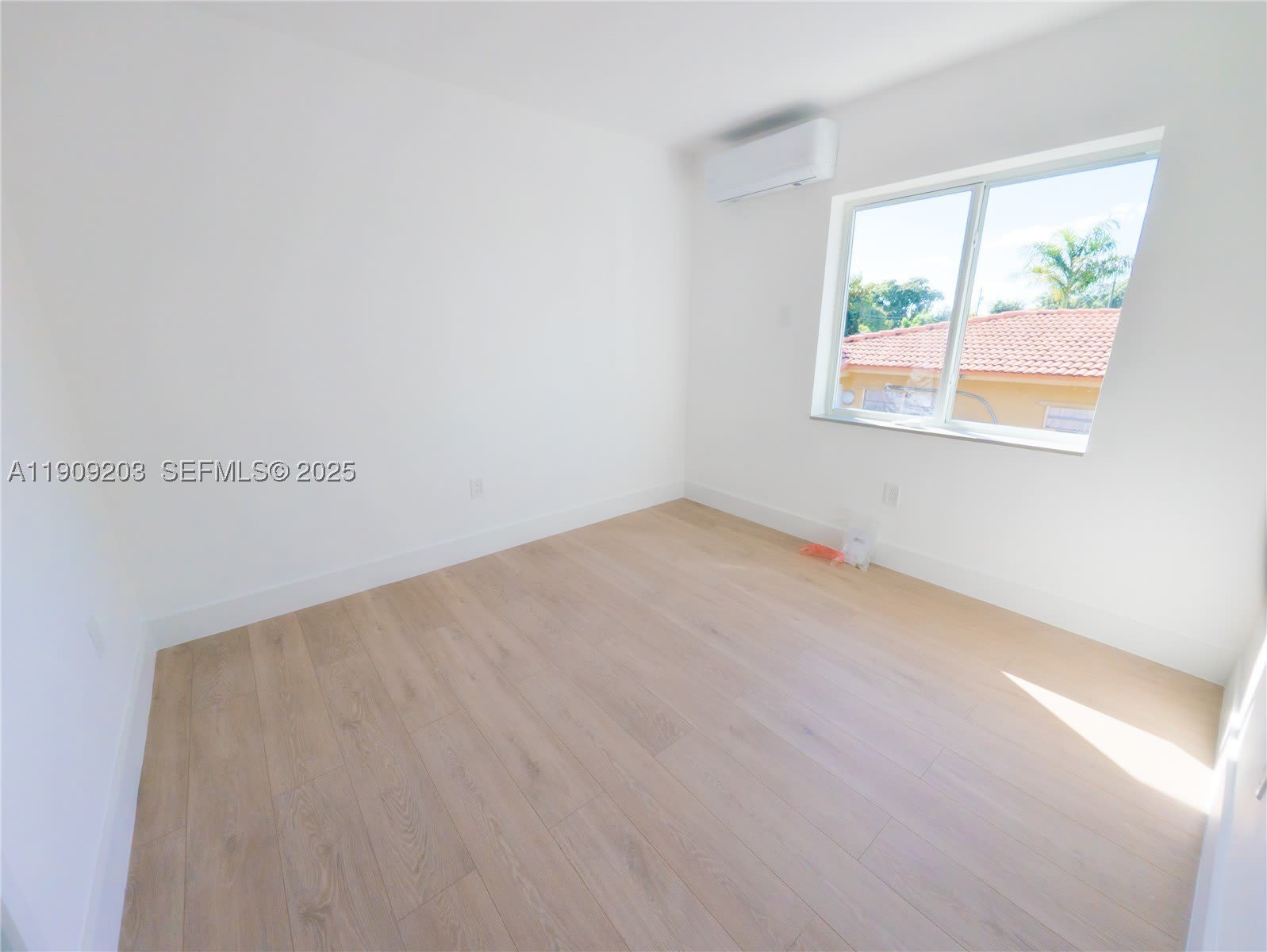 2000 NW 29th St – photo 5