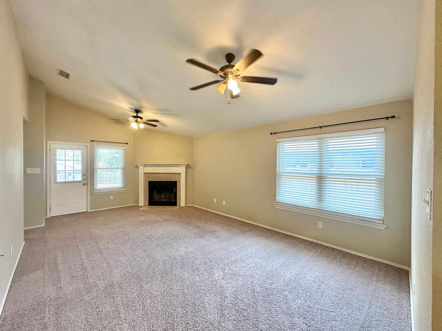 1308 Saddle Dr – photo 3