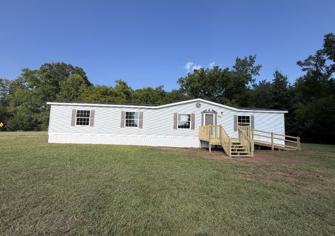 109 Corn Rd – photo 1