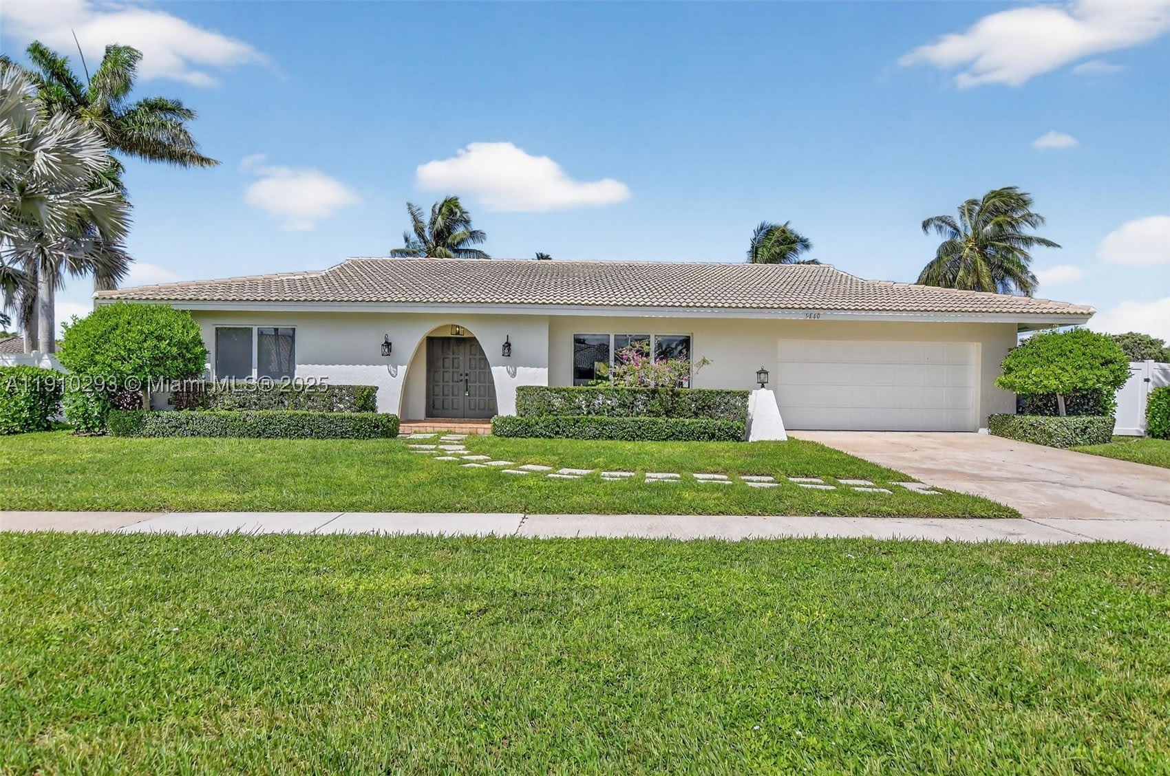 5660 Golfway Dr – photo 2