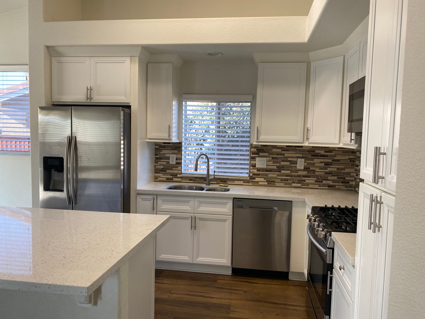 Available 10/1/26. Beautiful single level home on a cul-de-sac. – photo 3
