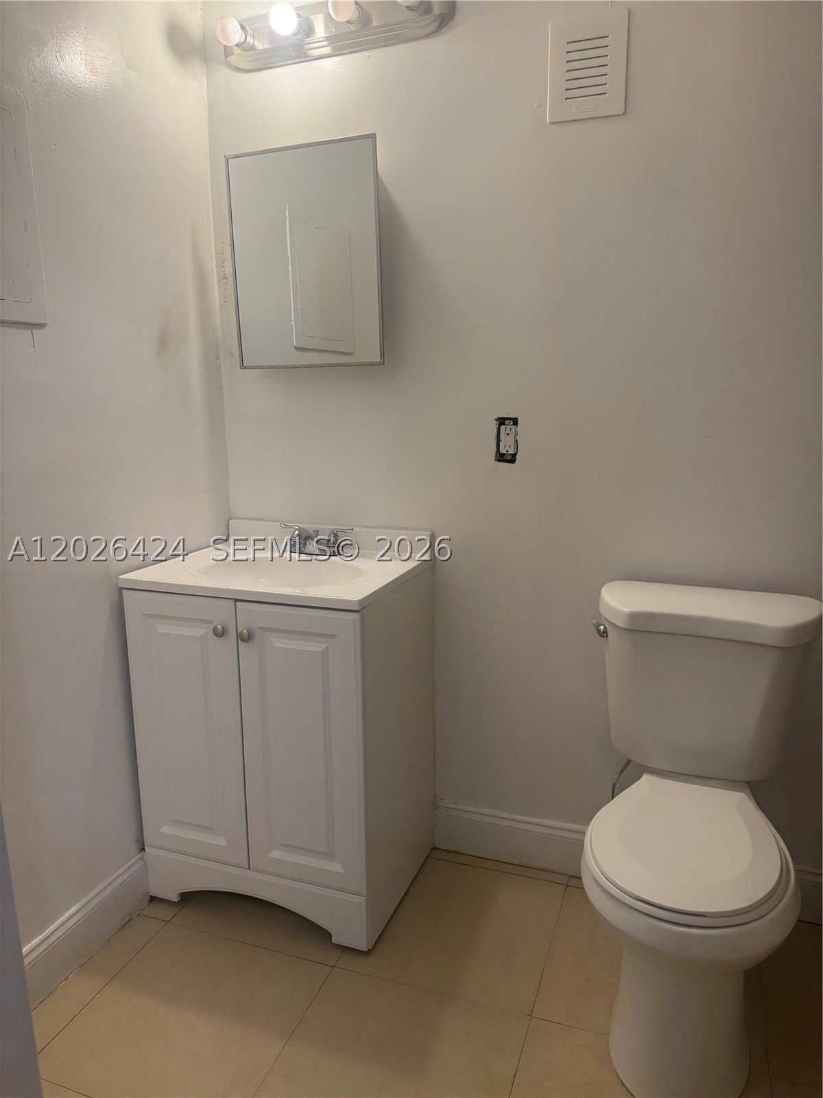 1180 NE 160th Ter – photo 2