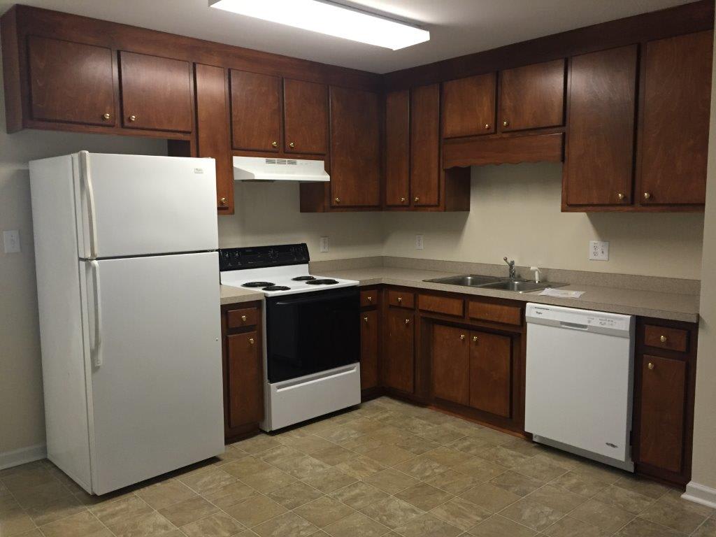 412 Marshbanks Avenue – photo 1
