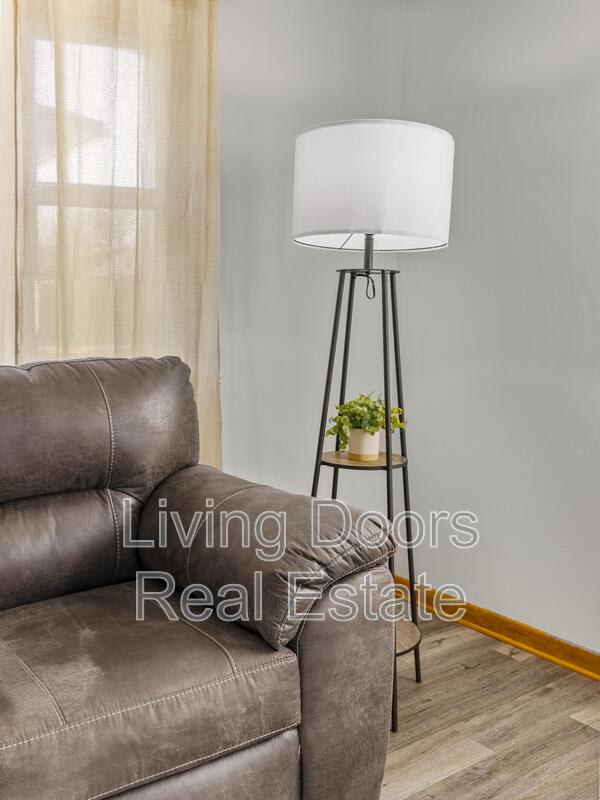 6935 Colby St – photo 5