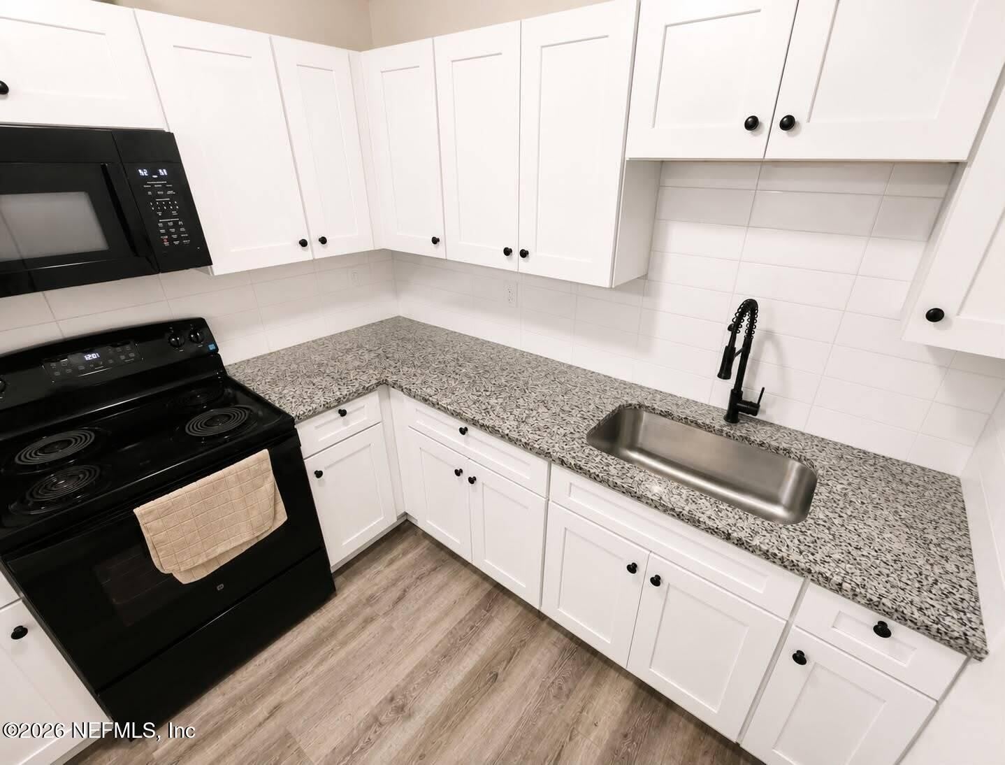 5020 CAMPENELLA Drive – photo 3