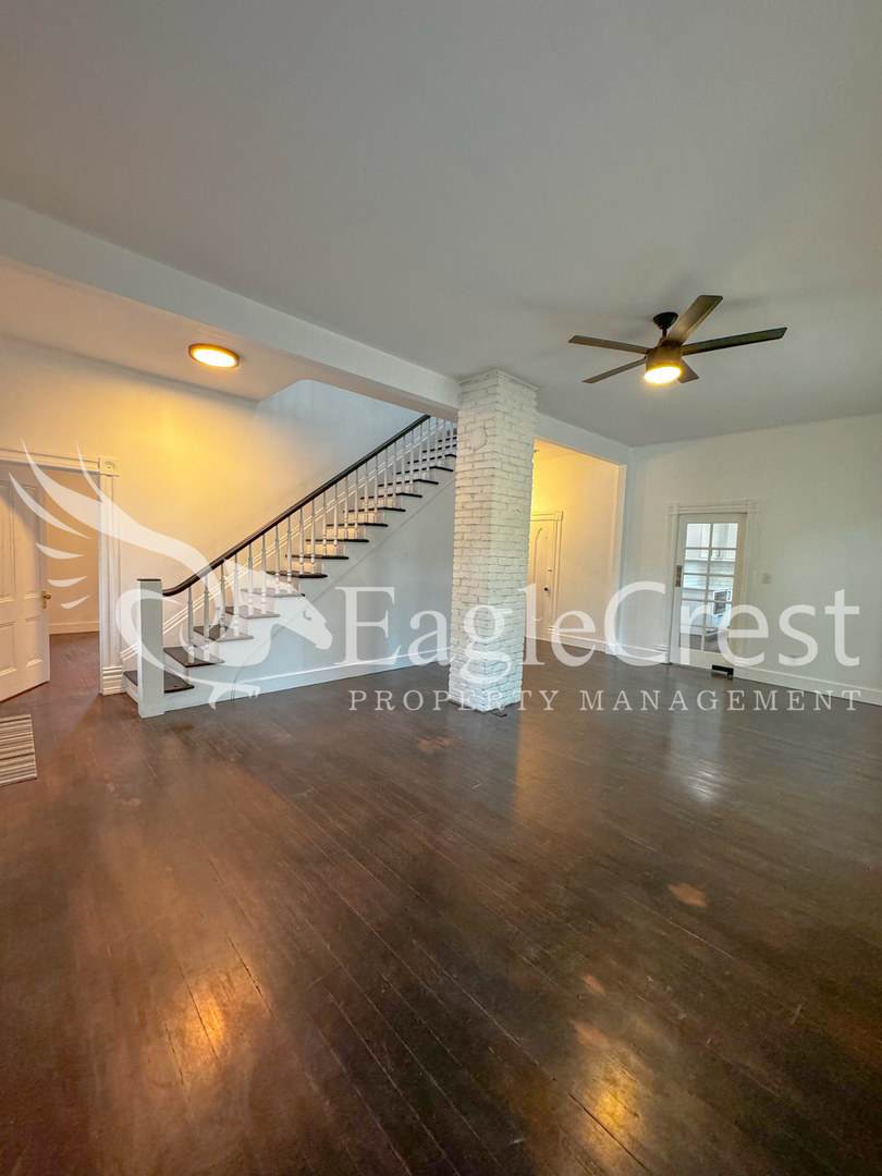 Downtown Walla Walla 4 Bedroom Farmhouse with Modern Comforts $200.00 OFF 2nd MONTHS RENT!!! – photo 5
