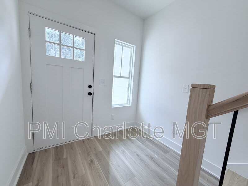 7521 Lawyers Road – photo 2
