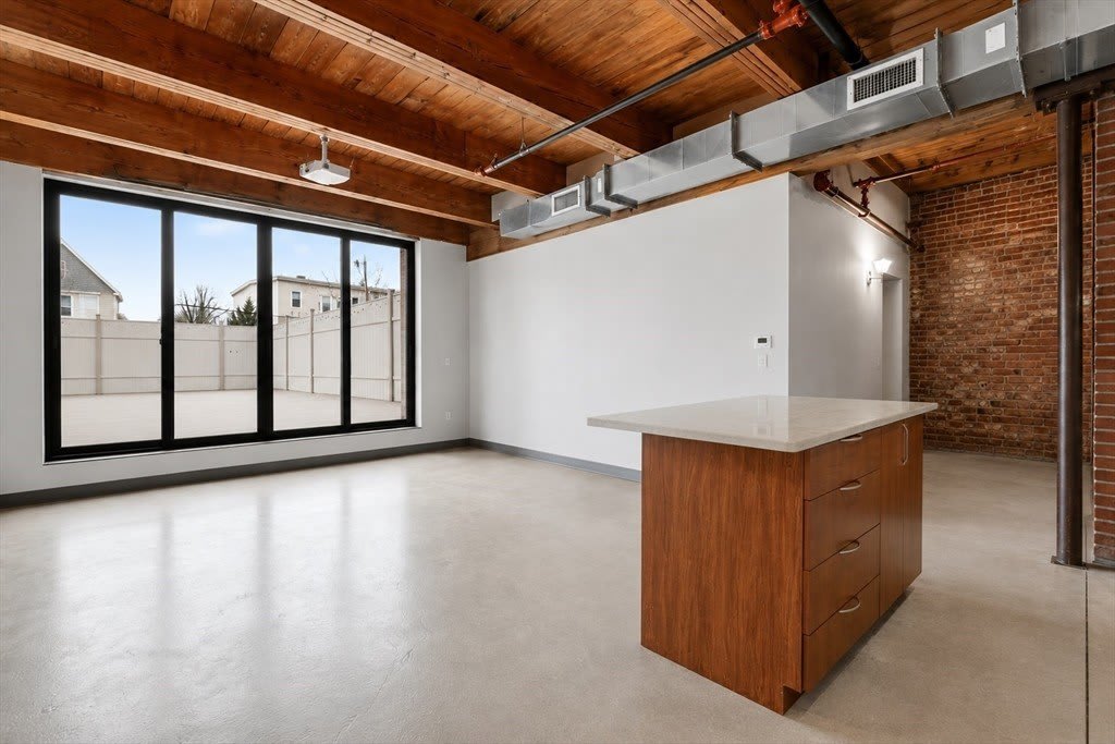 950 Dorchester Ave 205 – photo 3