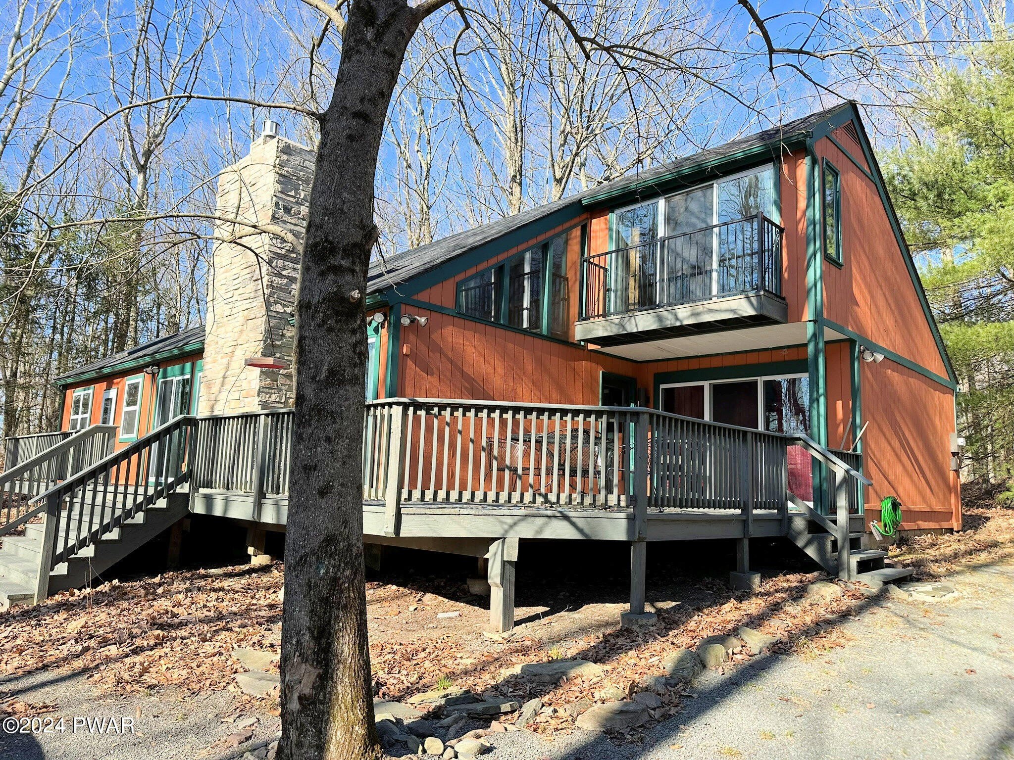 402 Canoebrook Drive – photo 2