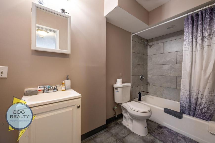 2310 N Harlem – photo 3