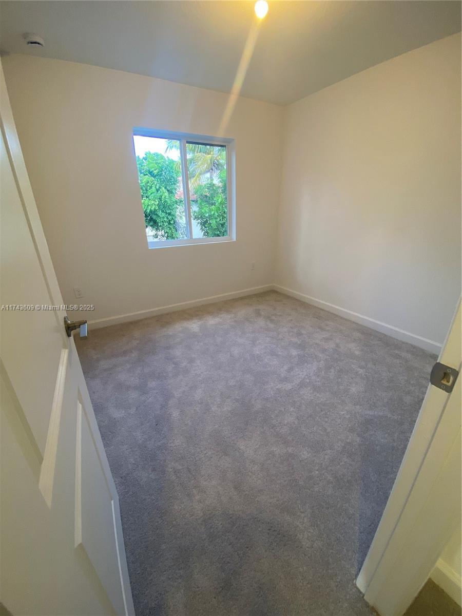 5195 Sw 37Th St – photo 2