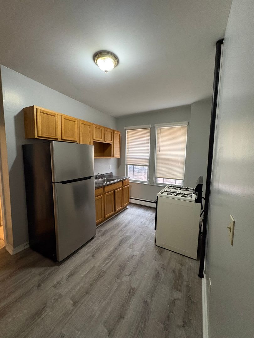 3 LUCILLE LLC. – photo 5