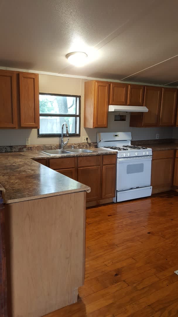 308 Burlington St. – photo 5