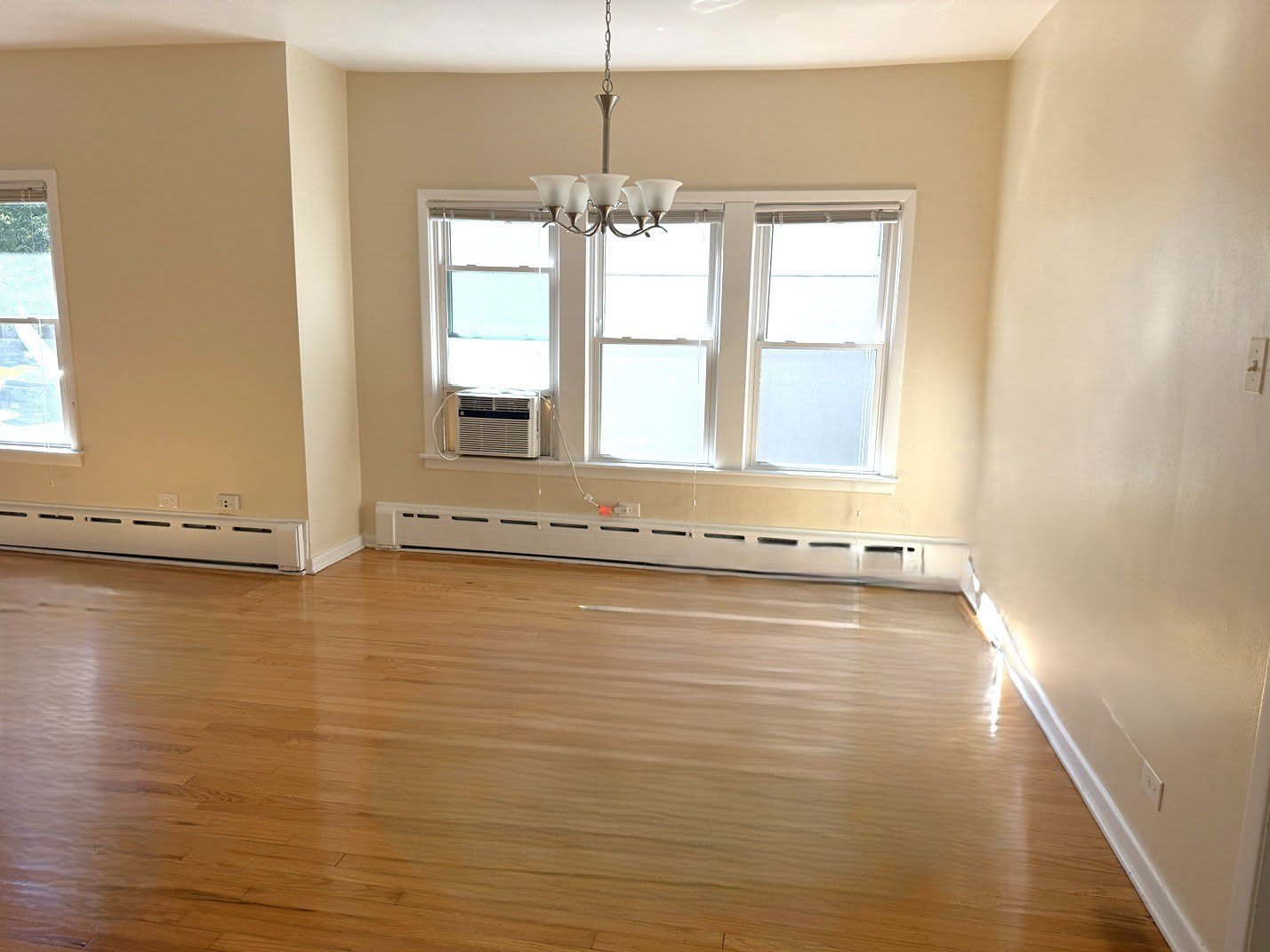 544 S Arlington Avenue – photo 4