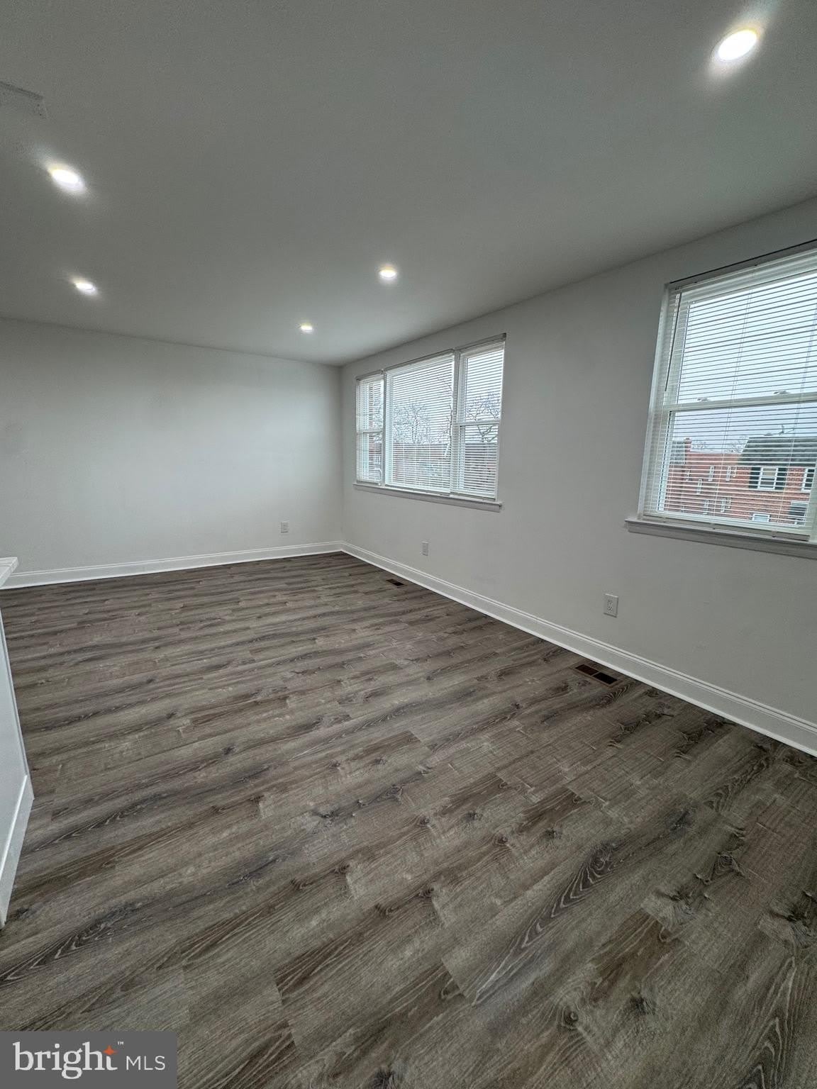 9762 HILSPACH Street – photo 4
