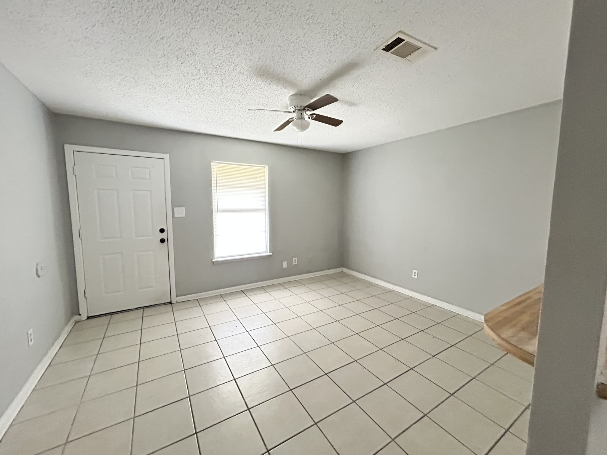 2509 S. Belair Dr. – photo 2