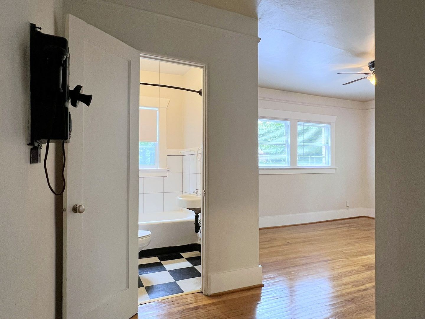 Whitestone Apartments – photo 5
