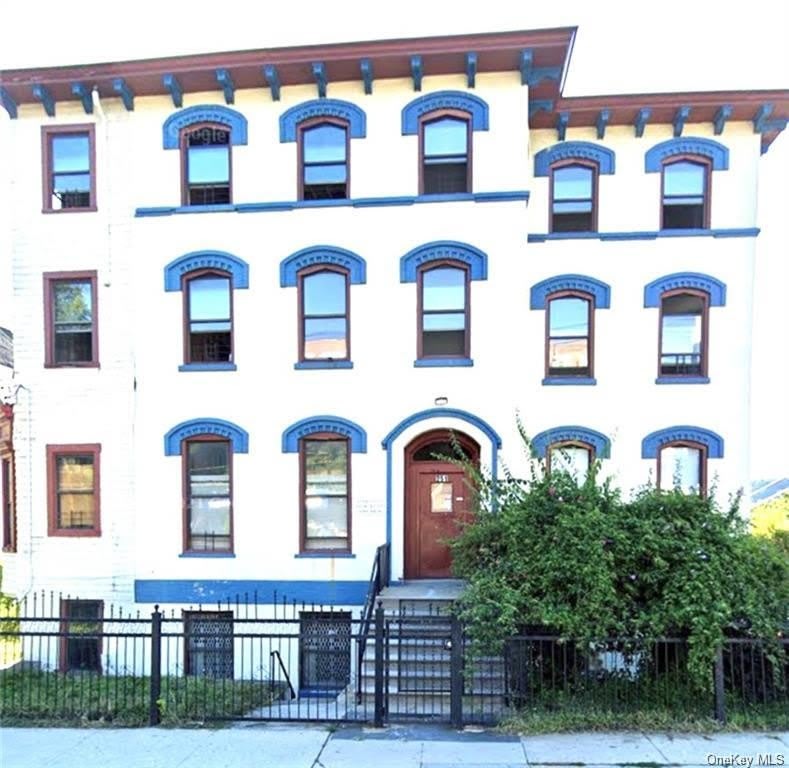 251 Warburton Avenue – photo 1