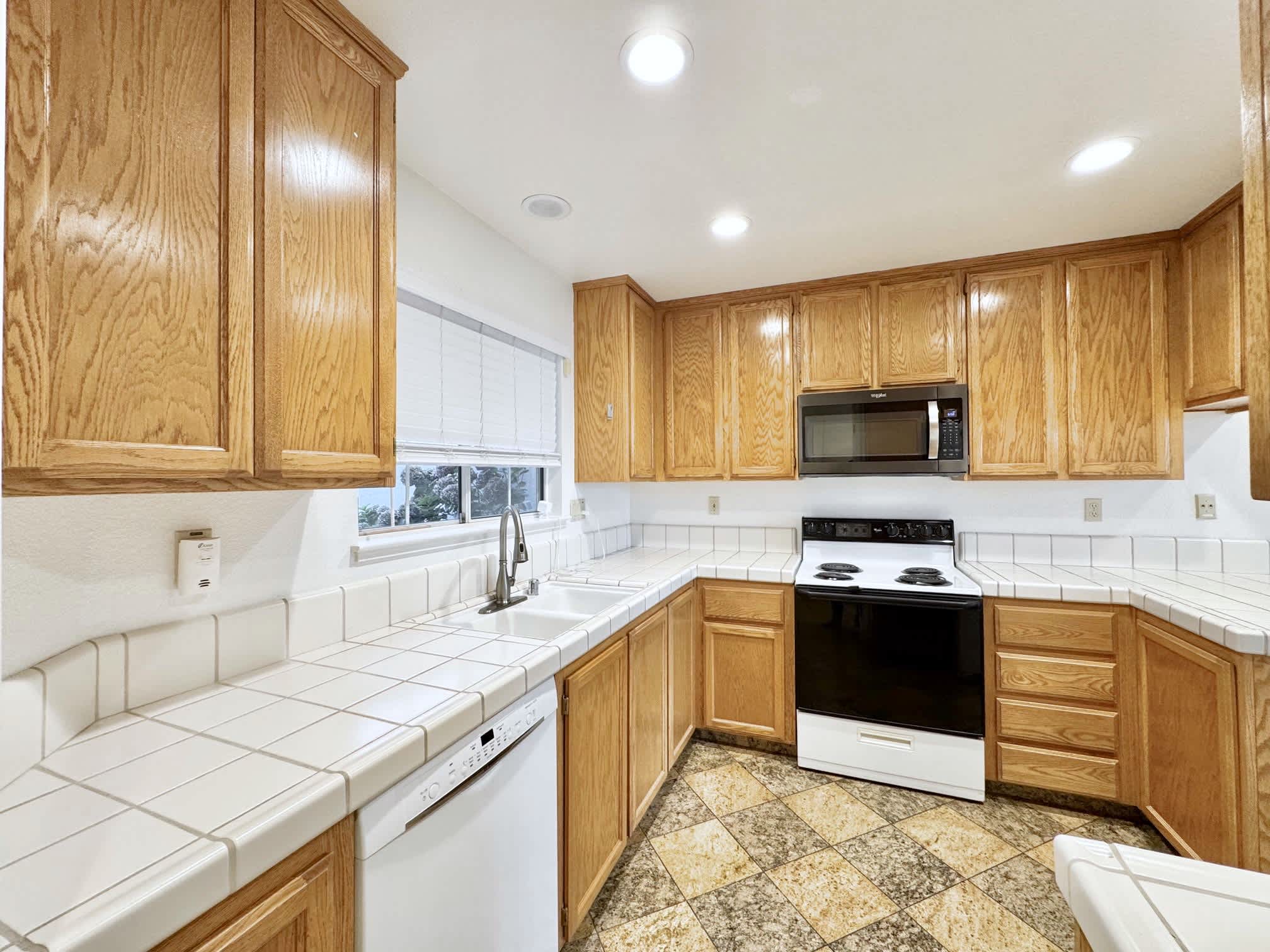 4378 Conejo Drive – photo 2