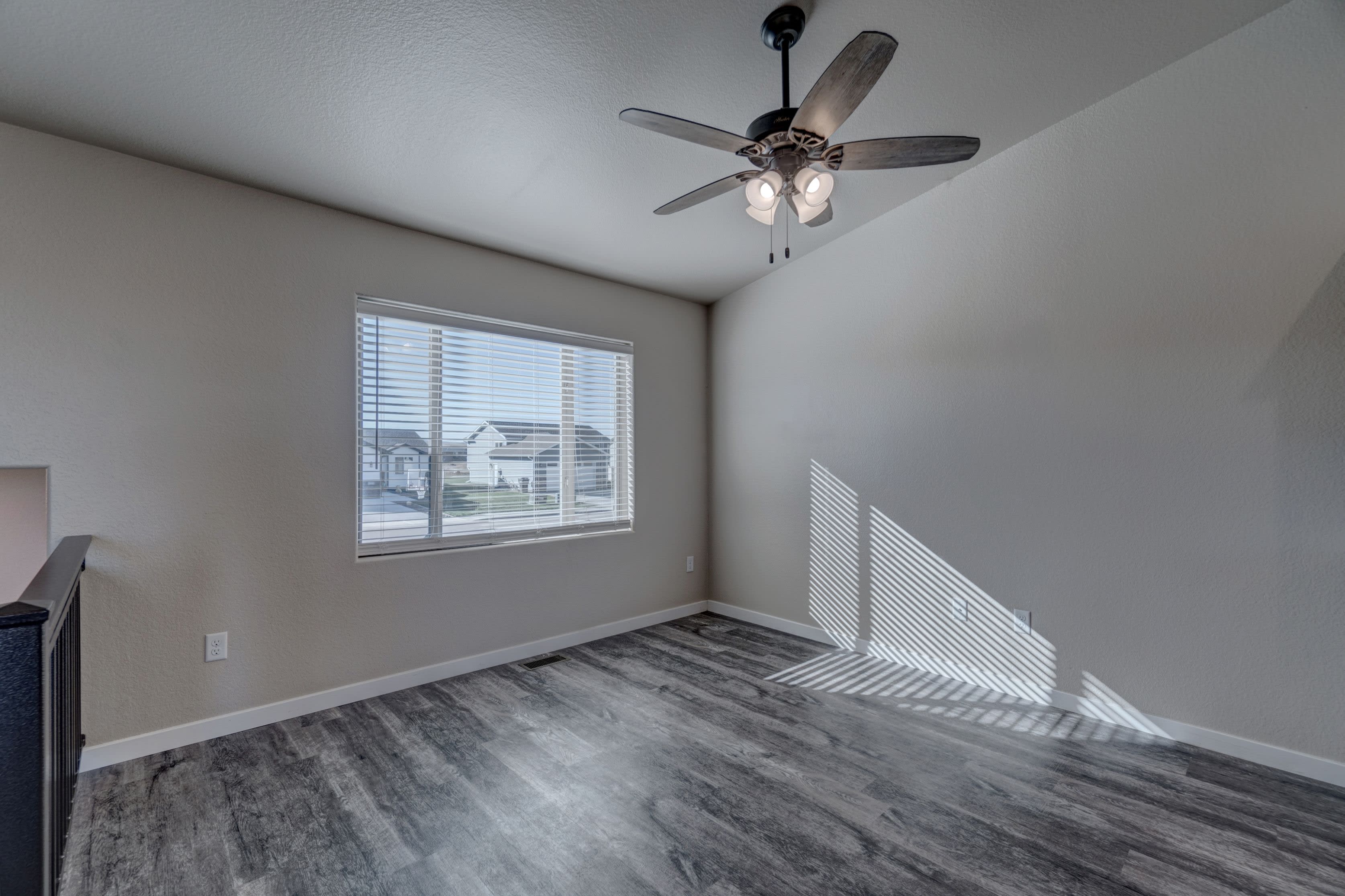 6558 Abelia St – photo 2