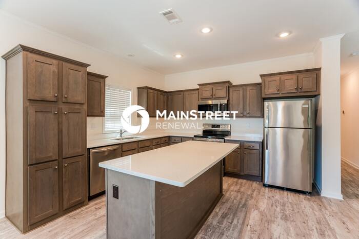 851 17th Avenue South – photo 5