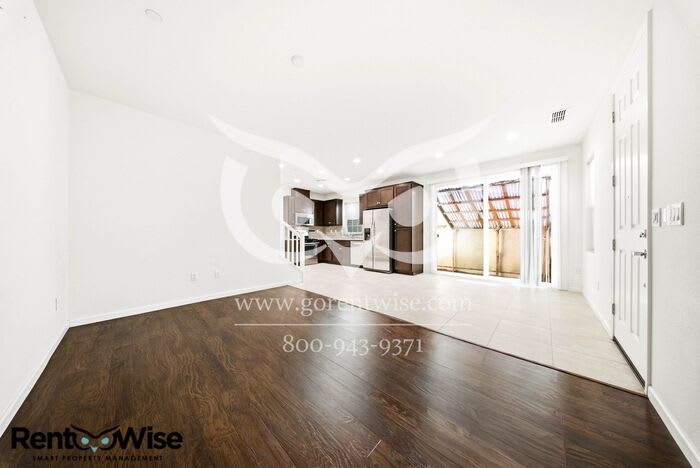 1583 Sylvia Street – photo 5