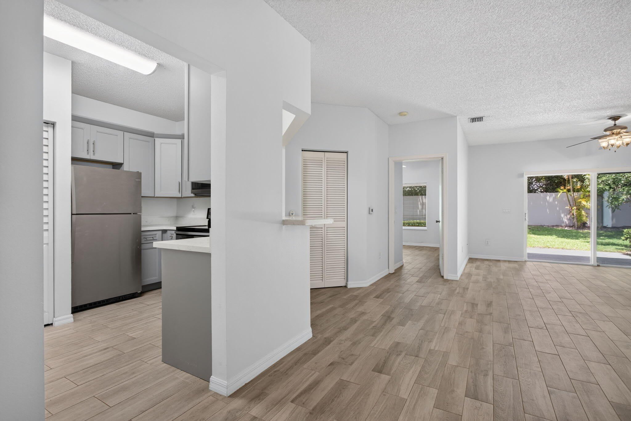1263 SW 48th Terrace – photo 5